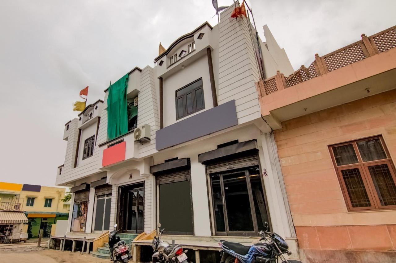 Oyo Hotel Malhotra Jaipur Bagian luar foto
