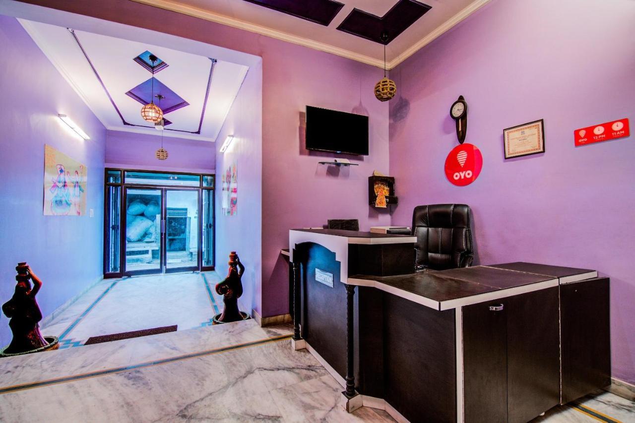 Oyo Hotel Malhotra Jaipur Bagian luar foto