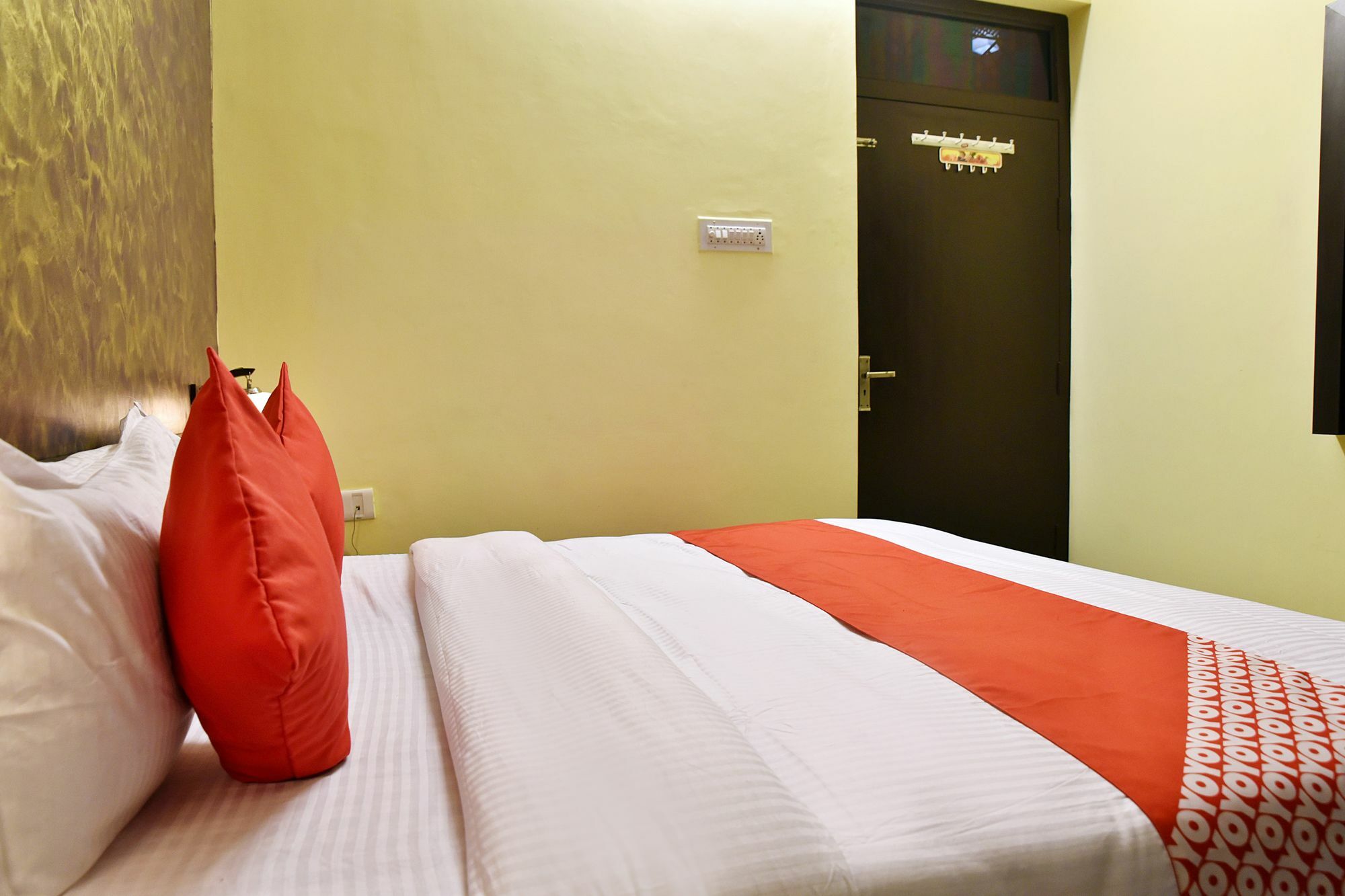 Oyo Hotel Malhotra Jaipur Bagian luar foto
