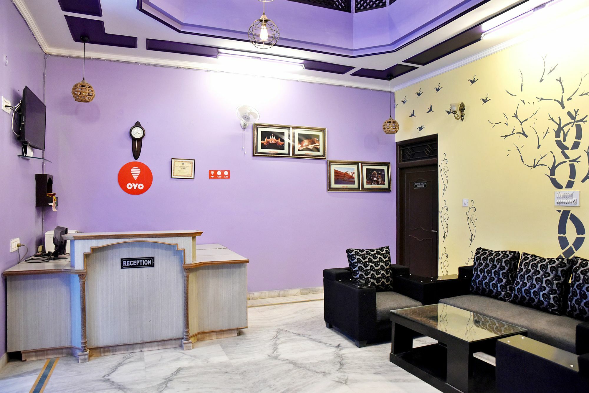 Oyo Hotel Malhotra Jaipur Bagian luar foto