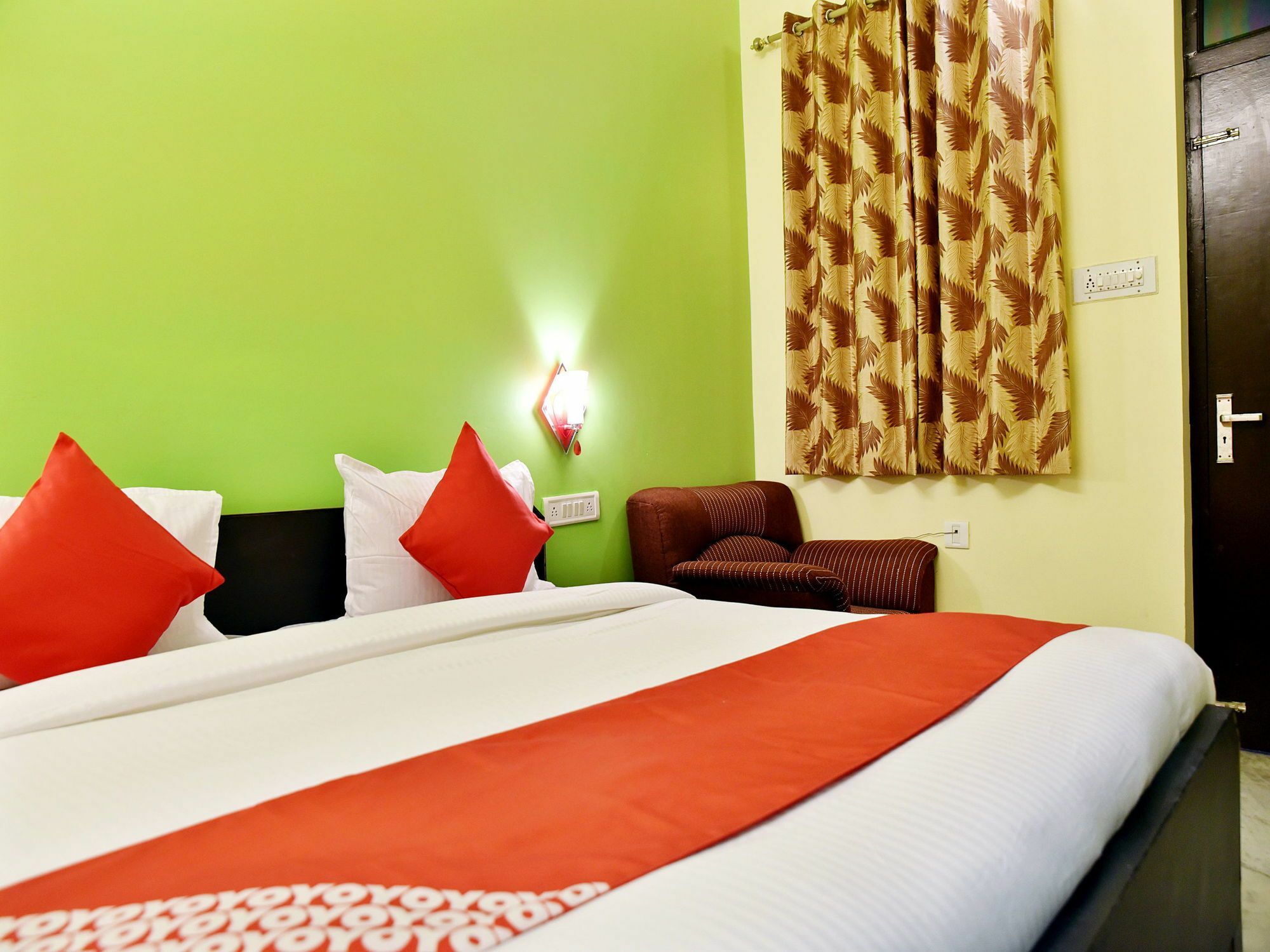 Oyo Hotel Malhotra Jaipur Bagian luar foto